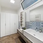 Castelletto With Two & Pool & Park Free Daire *