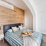 Daire Castelletto With Two & Pool & Park Free Polpenazze del Garda
